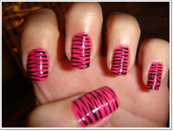 Pink-zebra-nail-art-design 7