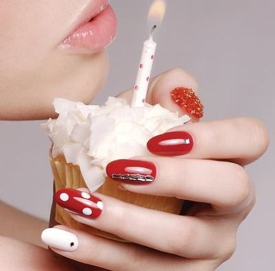 red nail art (19)