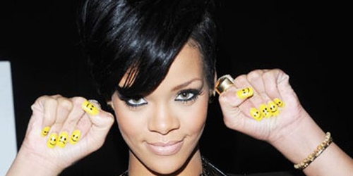 30 Celebrity Nail Art from 2013