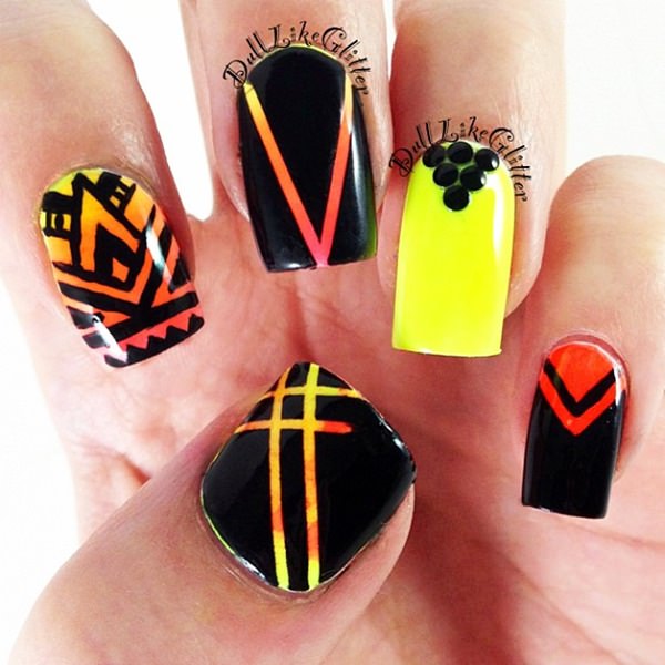 23220516-neon-nail-designs