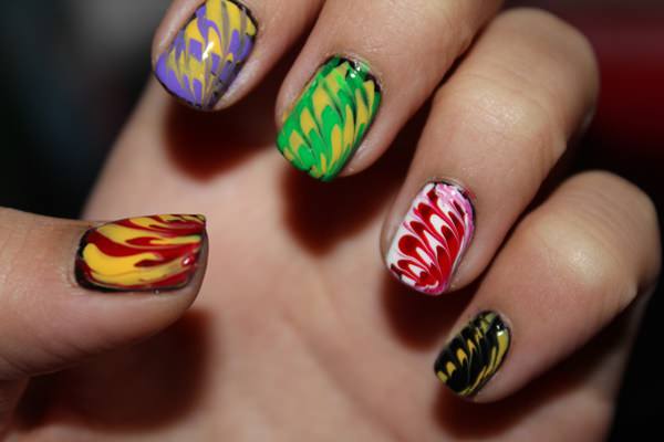 water-marble-nails-02071624