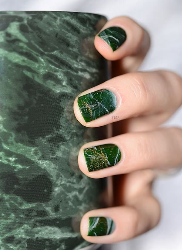 water-marble-nails-02071632
