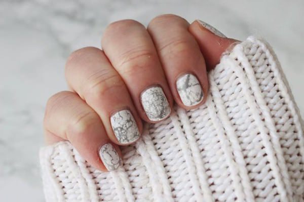 water-marble-nails-02071633