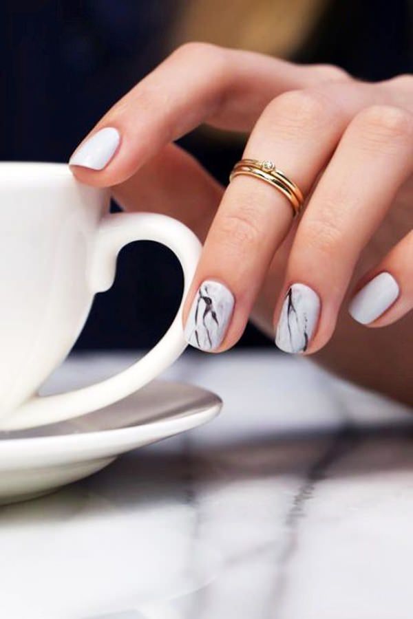 water-marble-nails-02071638