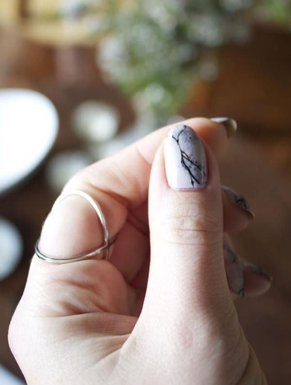 water-marble-nails-02071640