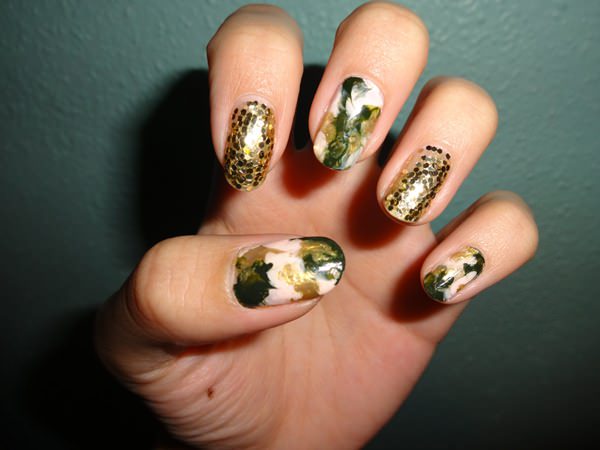 water-marble-nails-0207166