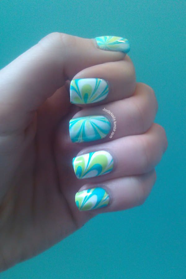 water-marble-nails-0207167