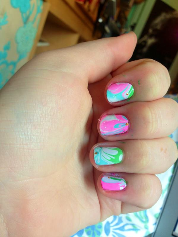 water-marble-nails-0207169